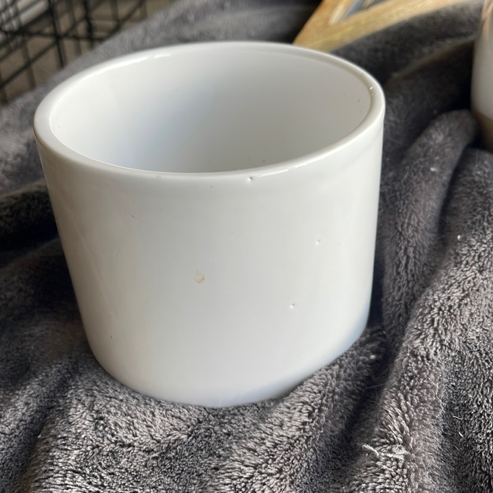 Small flower pot